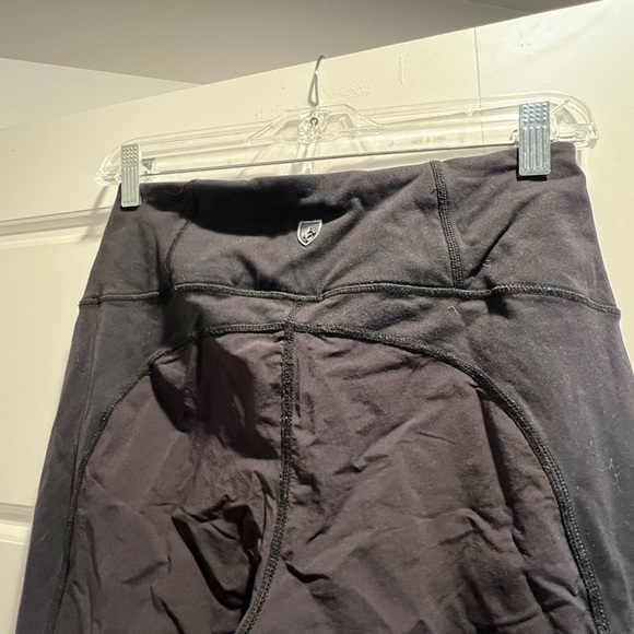 Women’s Kuhl outdoor pants - Picture 4 of 6
